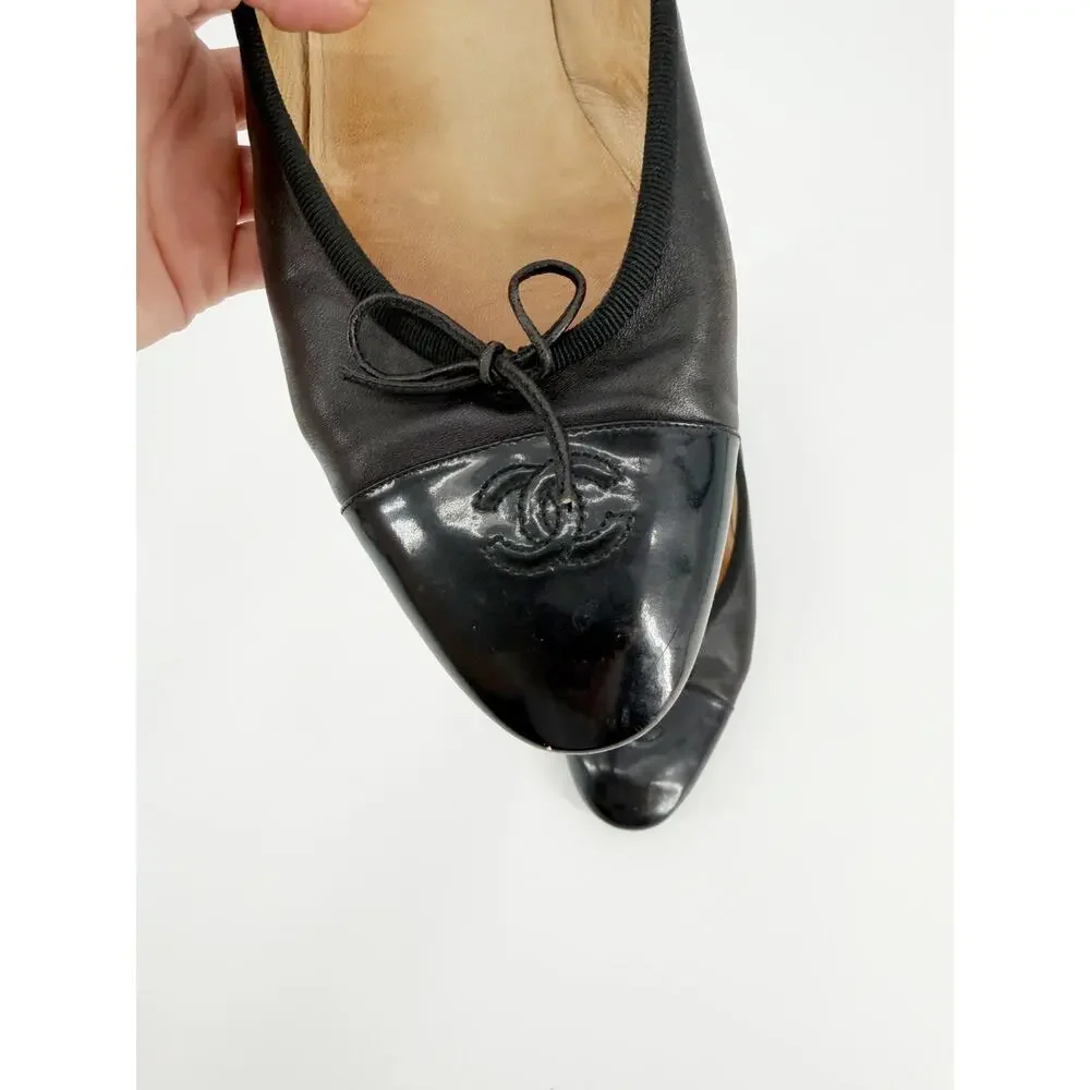 Chanel Black Leather Patent CC Cap Toe Ballet Ballerina Flats Size 40 EU Box Bag